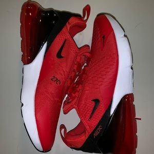 Nike Women’s Air270 sneaker